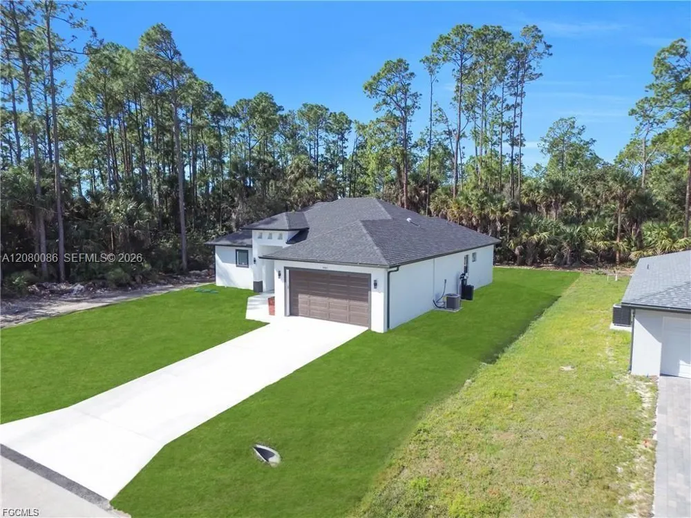 4703 Sara AVE N Lehigh Acres, FL 33971