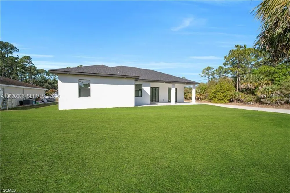 4703 Sara AVE N Lehigh Acres, FL 33971