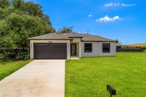 2035 NE 9th Ave