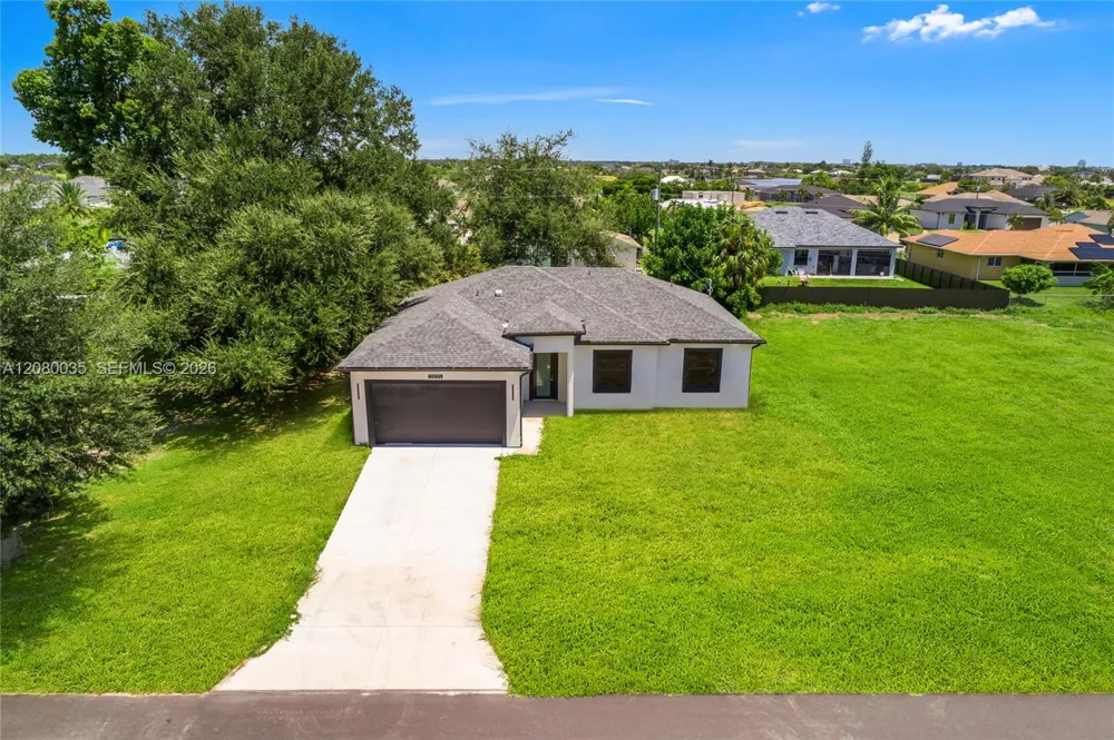 2035 NE 9th Ave Cape Coral, FL 33909