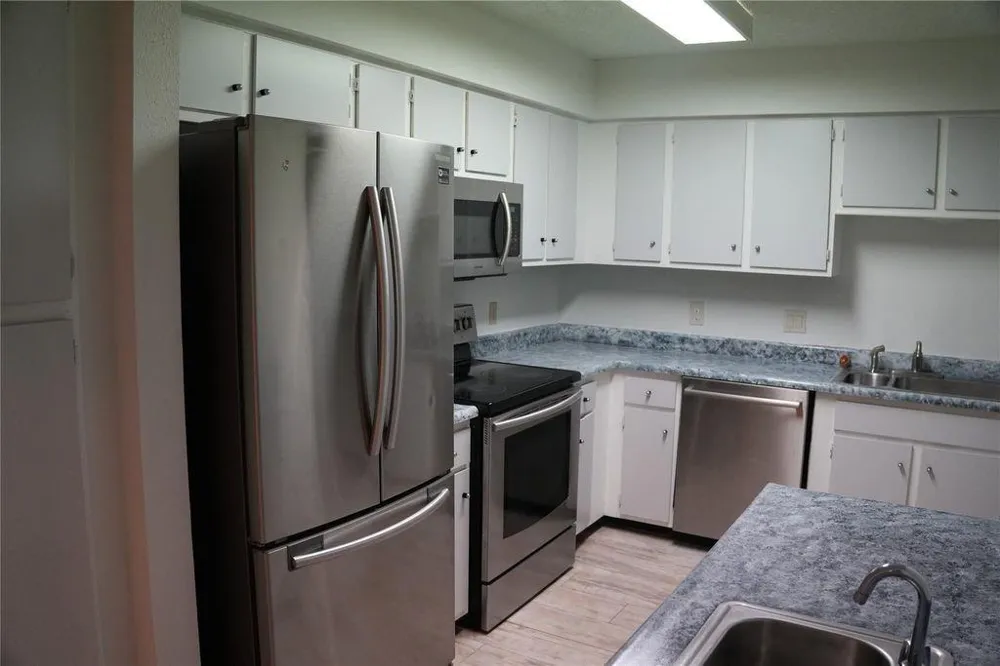 6601 Sands Point Drive #73 Houston, TX 77074