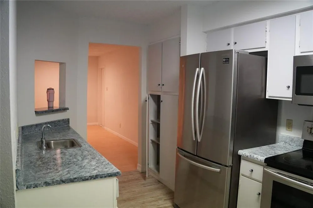 6601 Sands Point Drive #73 Houston, TX 77074