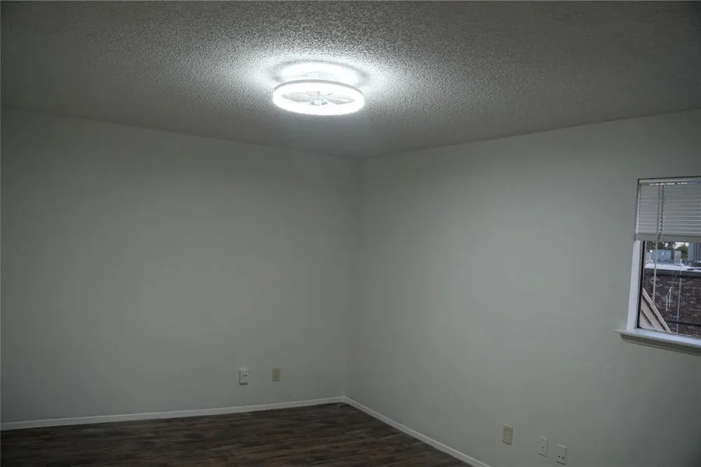 6601 Sands Point Drive #73 Houston, TX 77074