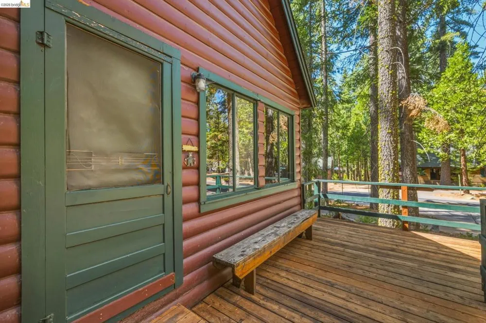 112 MEADOWVIEW Pinecrest, CA 95364