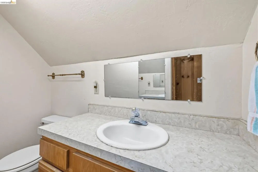 112 MEADOWVIEW Pinecrest, CA 95364
