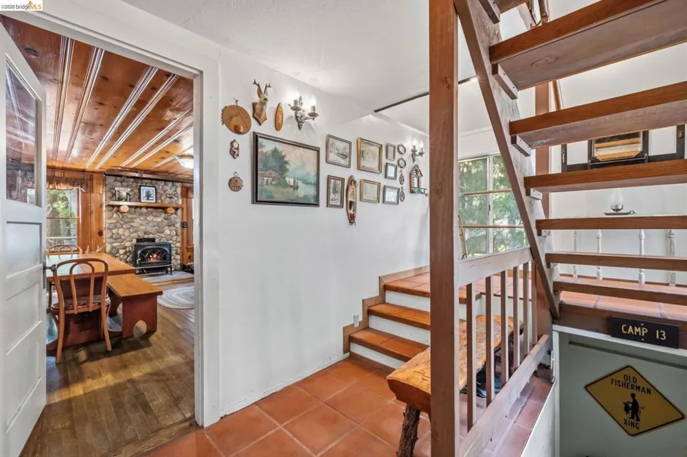 112 MEADOWVIEW Pinecrest, CA 95364