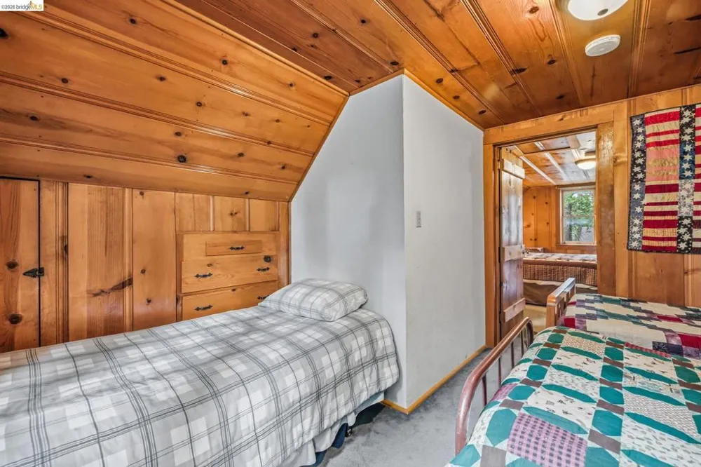112 MEADOWVIEW Pinecrest, CA 95364
