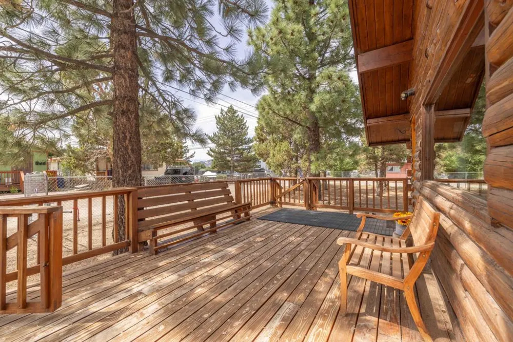 908 Spruce Lane Big Bear, CA 92314
