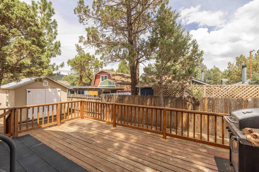 908 Spruce Lane Big Bear, CA 92314