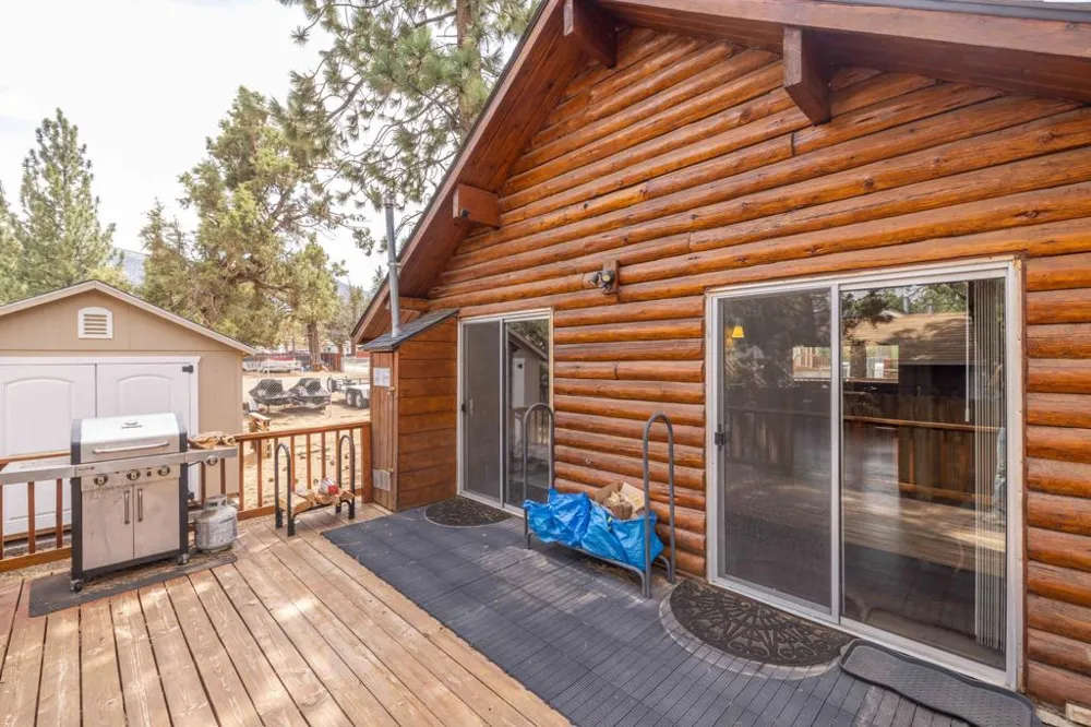 908 Spruce Lane Big Bear, CA 92314