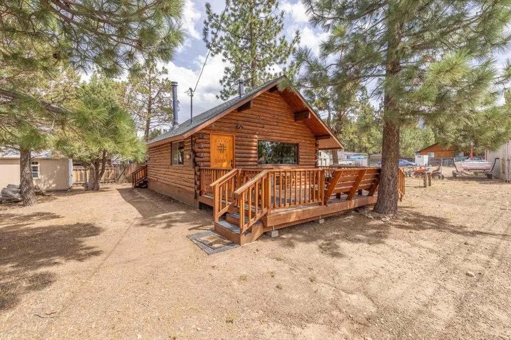 908 Spruce Lane Big Bear, CA 92314
