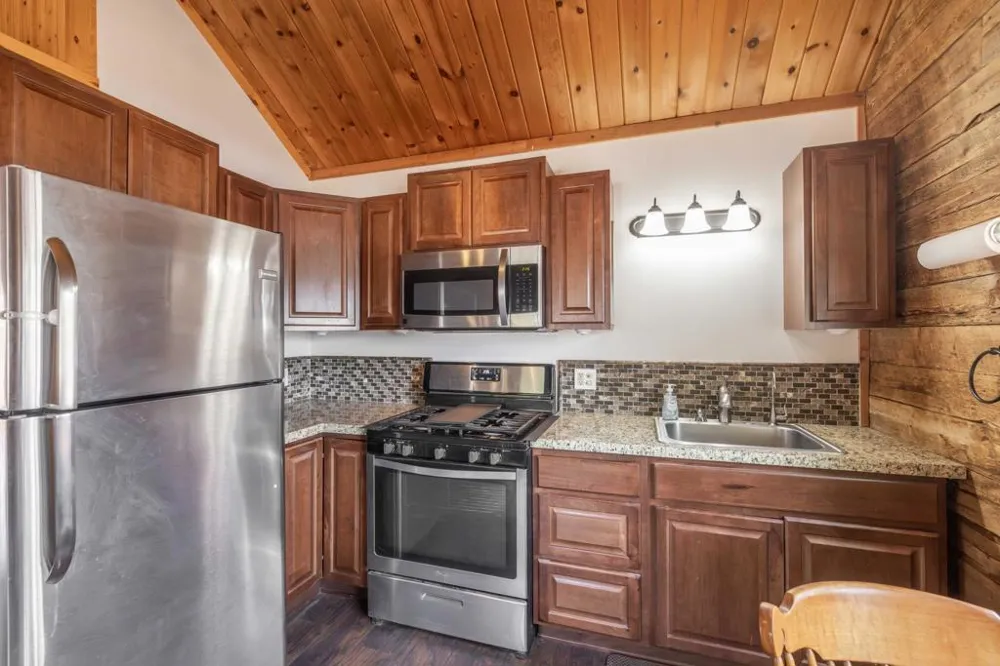 908 Spruce Lane Big Bear, CA 92314
