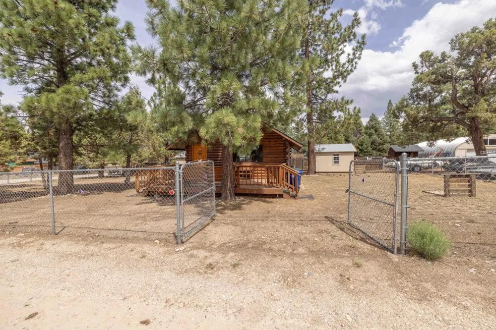 908 Spruce Lane Big Bear, CA 92314