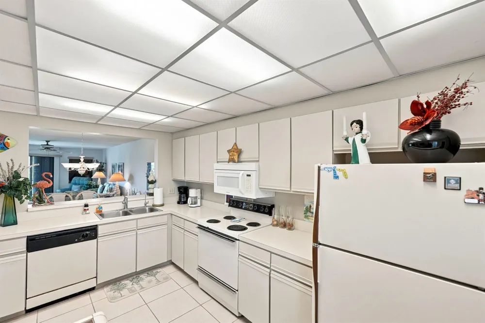 6940 SE CONSTITUTION #201 Hobe Sound, FL 33455