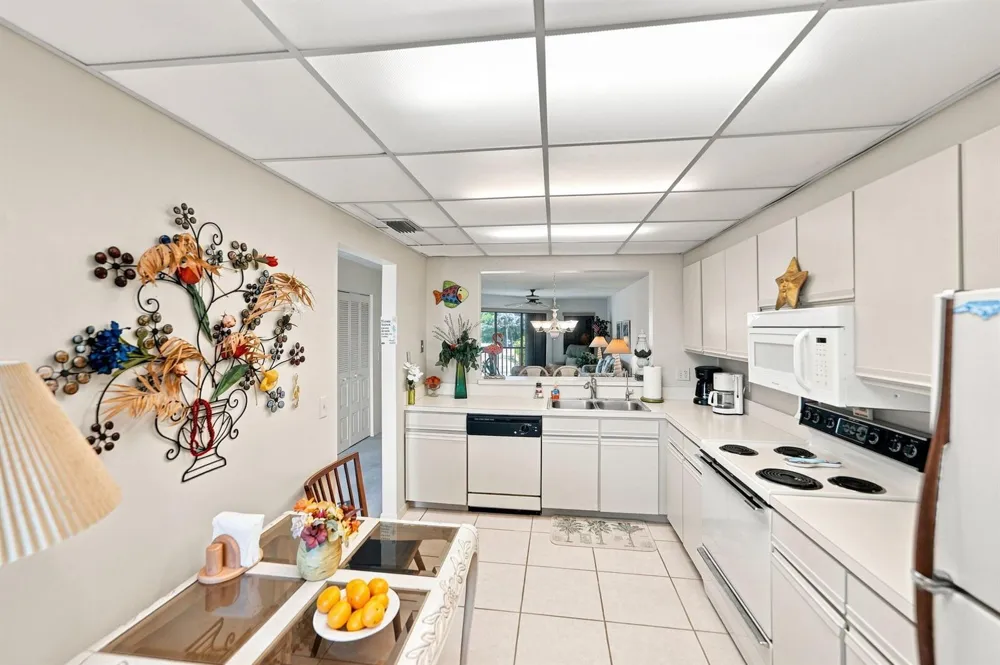 6940 SE CONSTITUTION #201 Hobe Sound, FL 33455