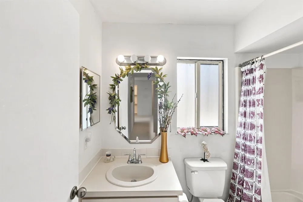 6940 SE CONSTITUTION #201 Hobe Sound, FL 33455