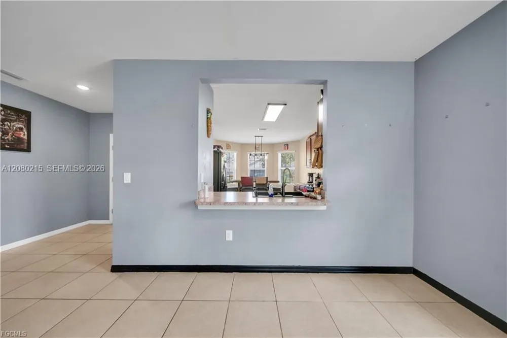 10549 Canal Brook LN Lehigh Acres, FL 33936