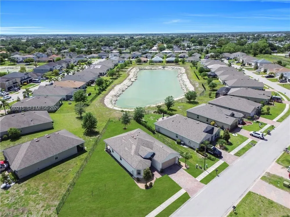 10549 Canal Brook LN Lehigh Acres, FL 33936