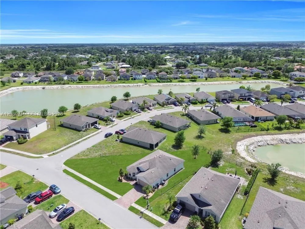 10549 Canal Brook LN Lehigh Acres, FL 33936