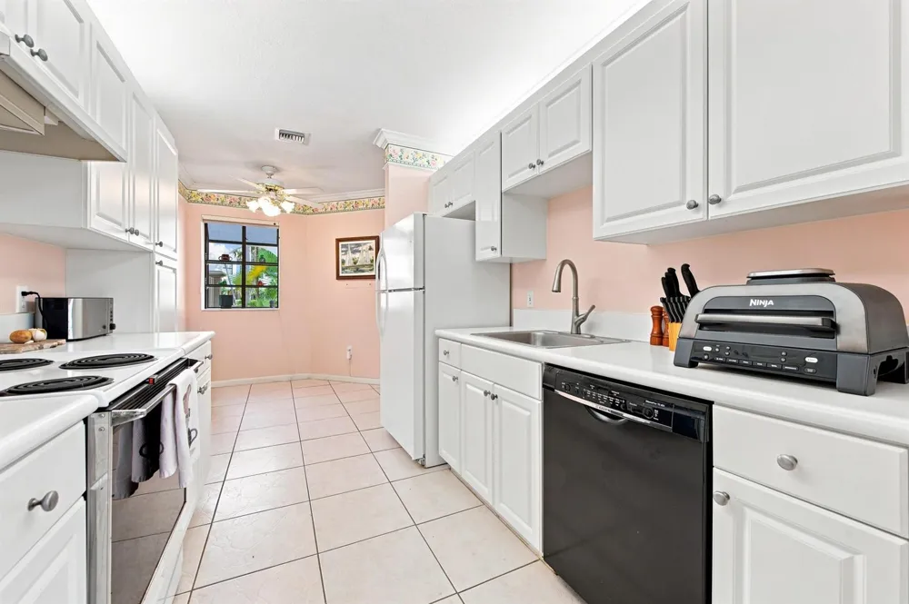 5219 EUROPA DRIVE #E Boynton Beach, FL 33437