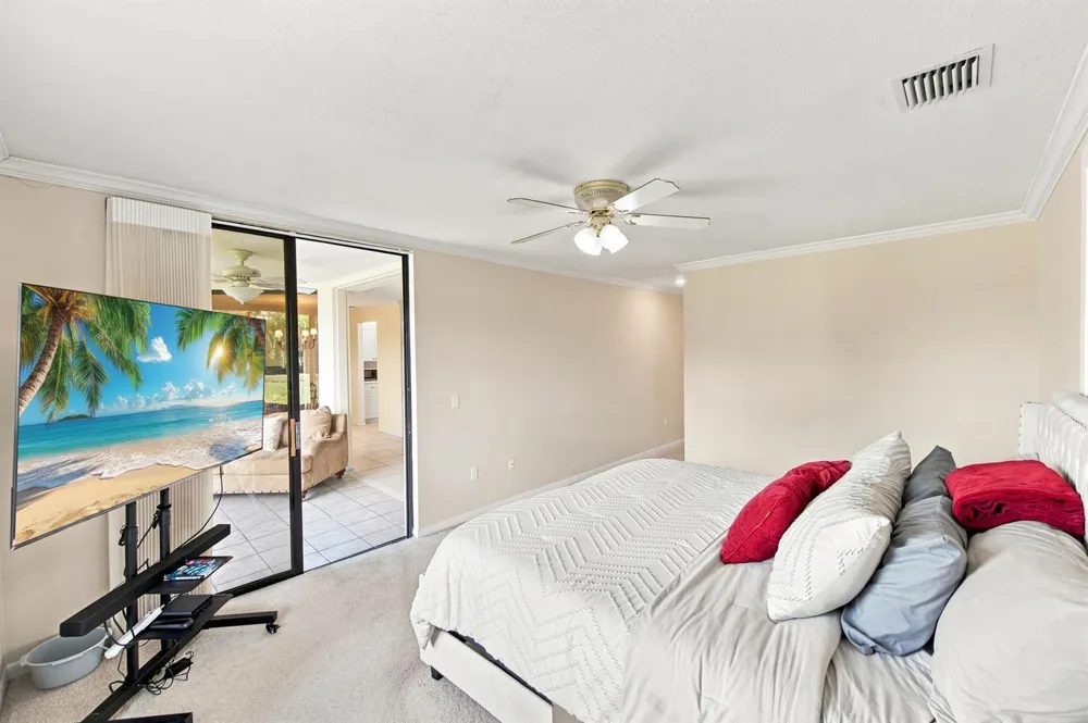5219 EUROPA DRIVE #E Boynton Beach, FL 33437
