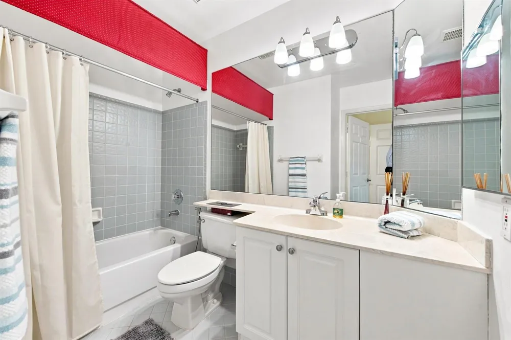 5219 EUROPA DRIVE #E Boynton Beach, FL 33437