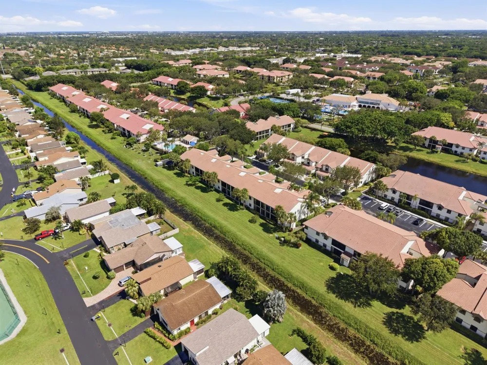 5219 EUROPA DRIVE #E Boynton Beach, FL 33437