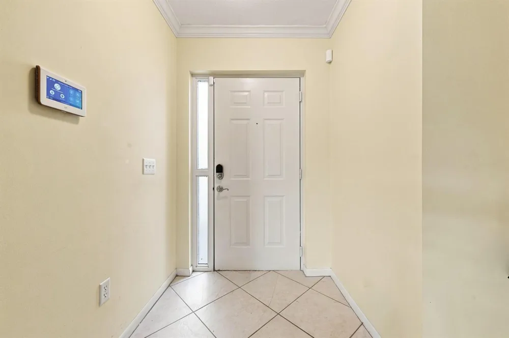 5219 EUROPA DRIVE #E Boynton Beach, FL 33437