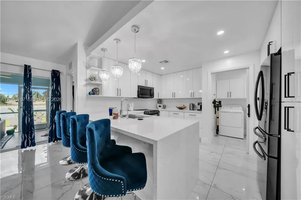 3902 3RD ST SW Lehigh Acres, FL 33976