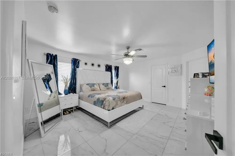 3902 3RD ST SW Lehigh Acres, FL 33976