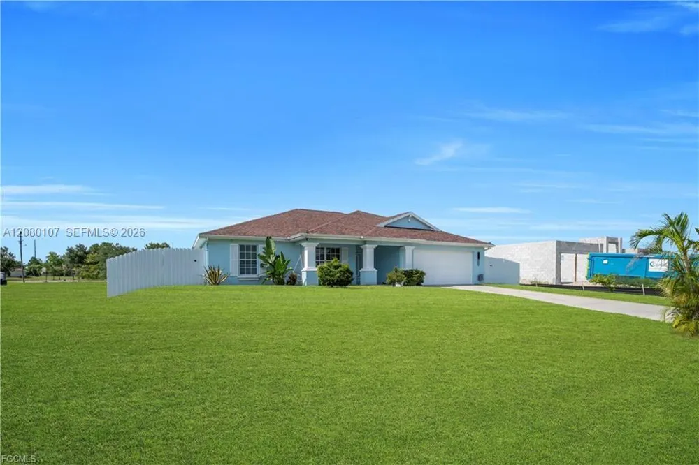 3902 3RD ST SW Lehigh Acres, FL 33976