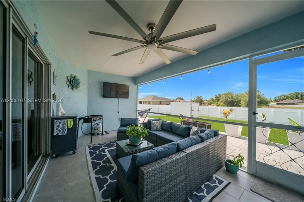 3902 3RD ST SW Lehigh Acres, FL 33976