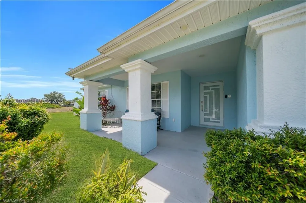 3902 3RD ST SW Lehigh Acres, FL 33976