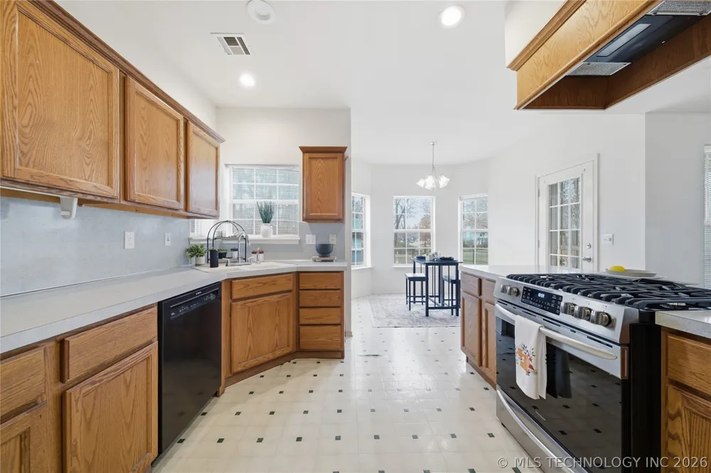 23429 King Street Broken Arrow, OK 74014