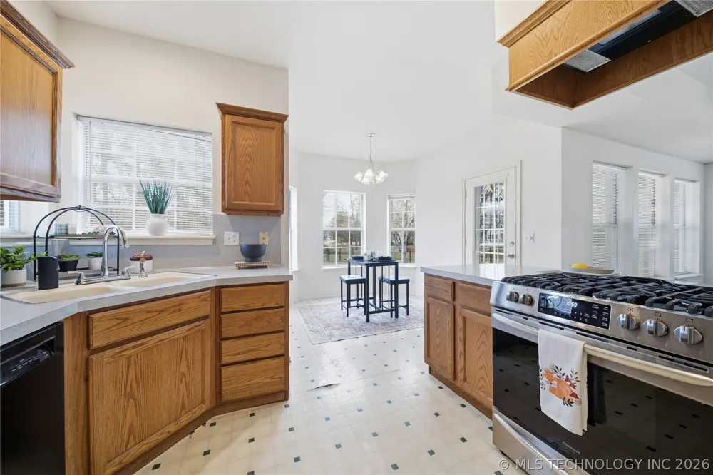 23429 King Street Broken Arrow, OK 74014