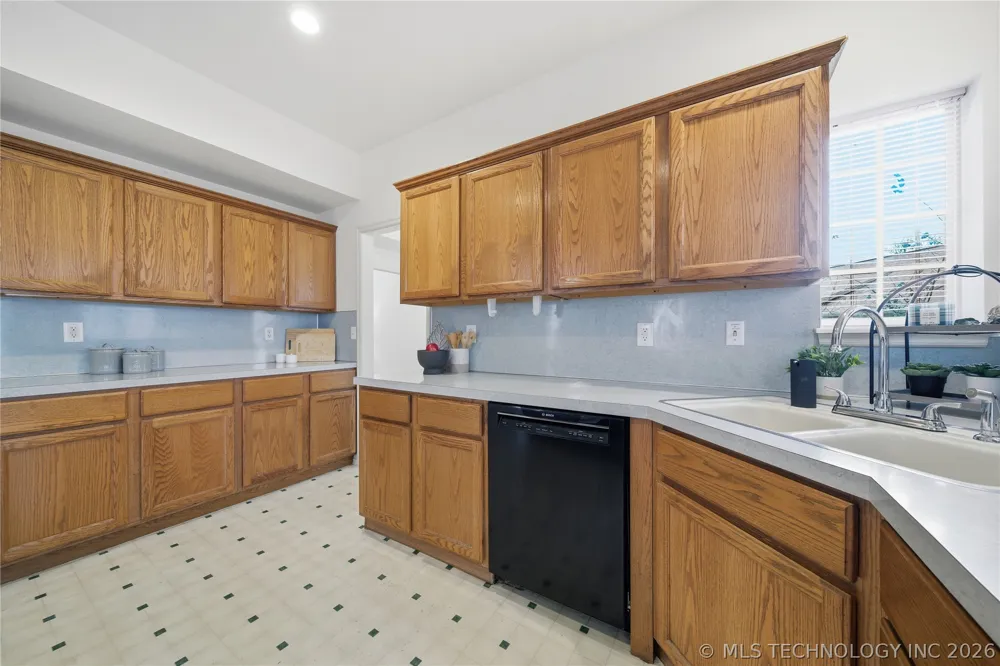 23429 King Street Broken Arrow, OK 74014