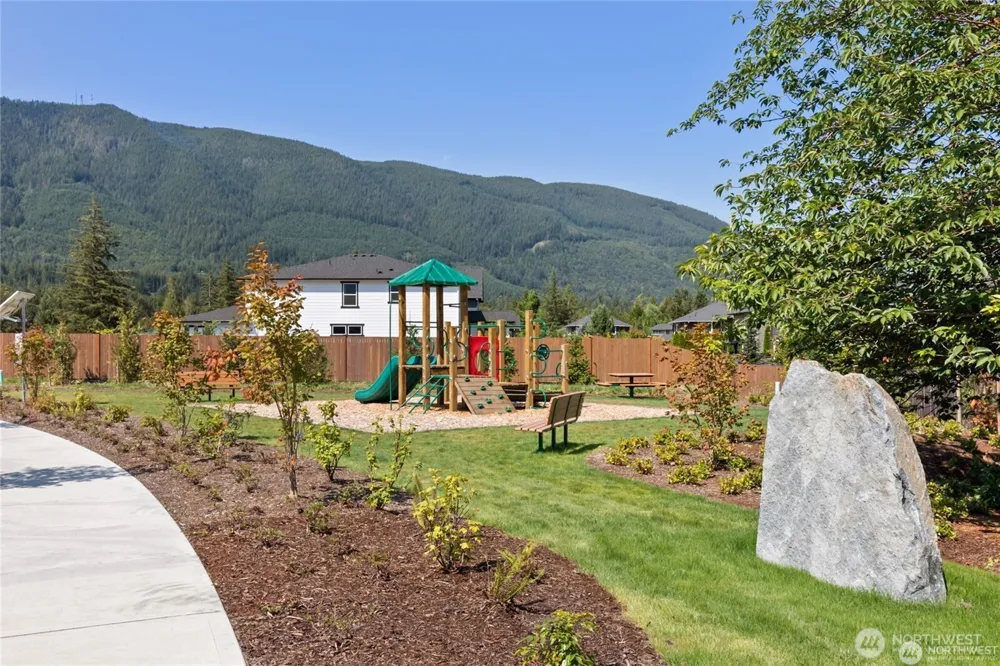 1179 Clearwater Way SE #19 North Bend, WA 98045