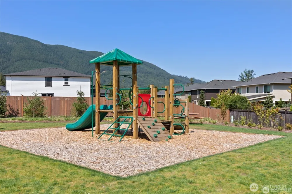 1179 Clearwater Way SE #19 North Bend, WA 98045