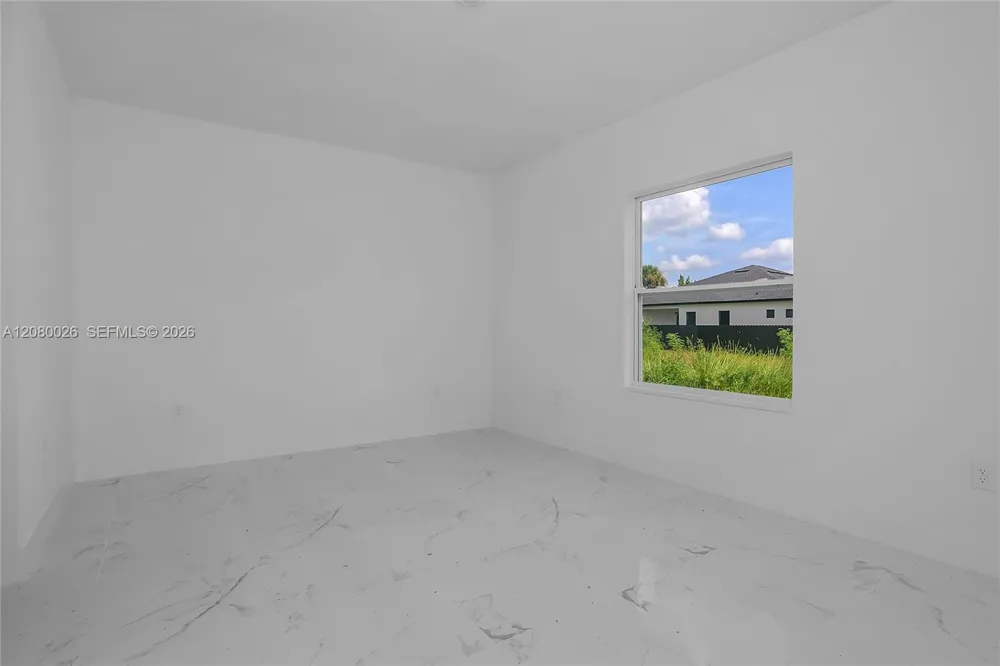 2454 Chipley Ave North Port, FL 34286