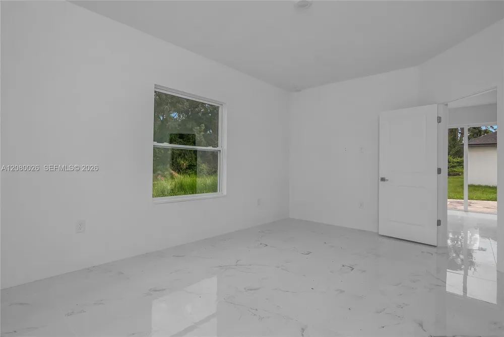 2454 Chipley Ave North Port, FL 34286
