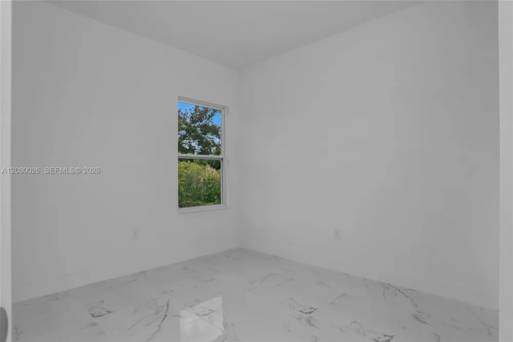 2454 Chipley Ave North Port, FL 34286