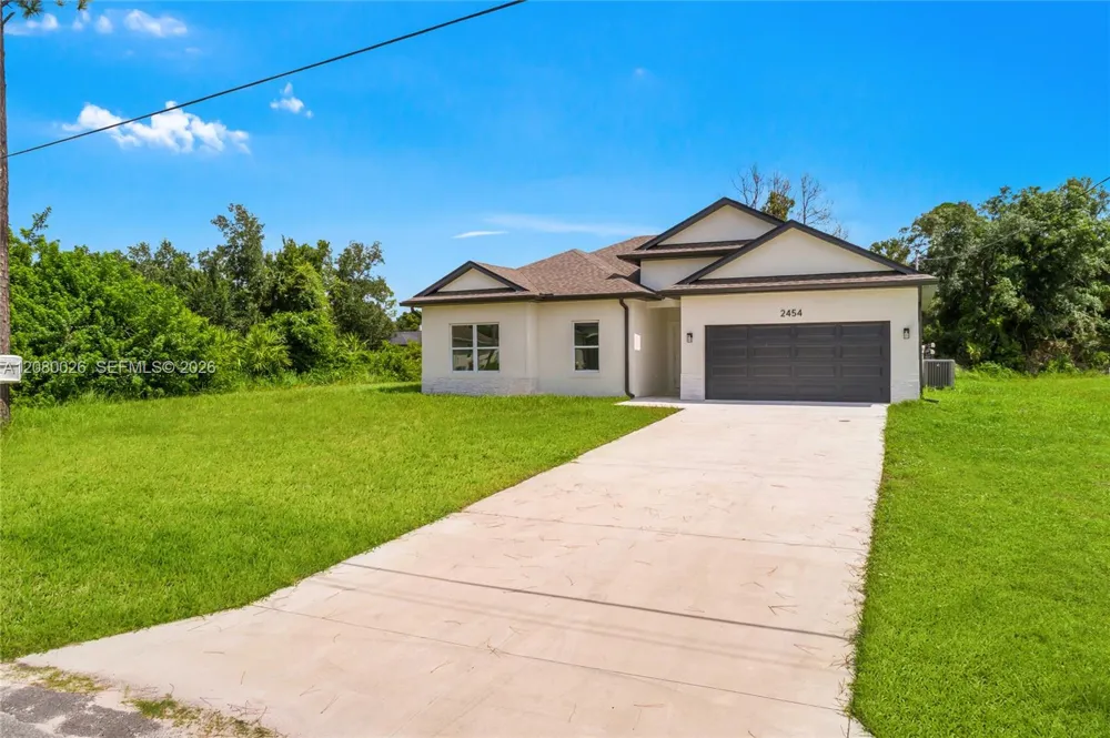 2454 Chipley Ave North Port, FL 34286