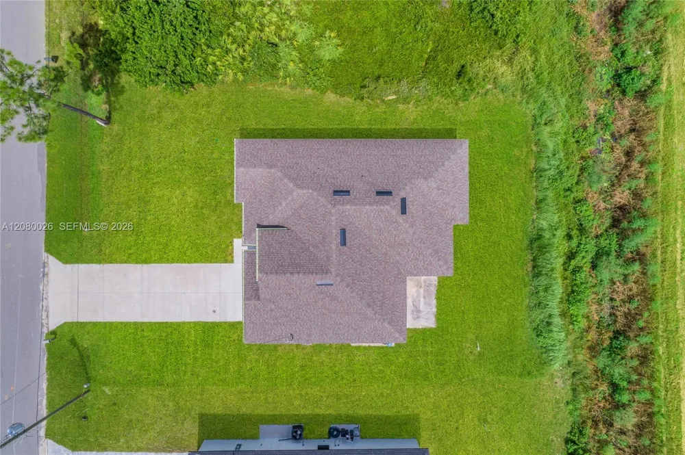 2454 Chipley Ave North Port, FL 34286