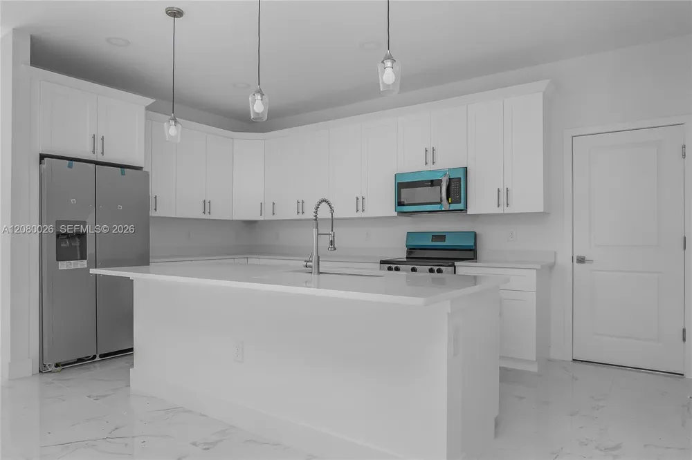 2454 Chipley Ave North Port, FL 34286