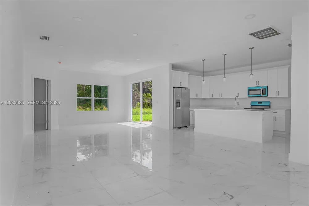 2454 Chipley Ave North Port, FL 34286