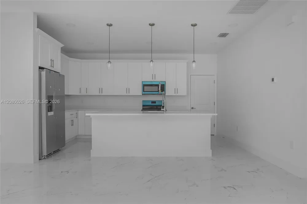 2454 Chipley Ave North Port, FL 34286
