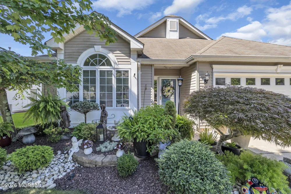 21 Turnberry Place Jackson, NJ 08527