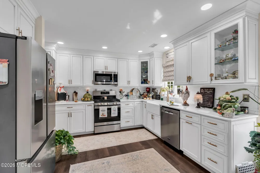 21 Turnberry Place Jackson, NJ 08527