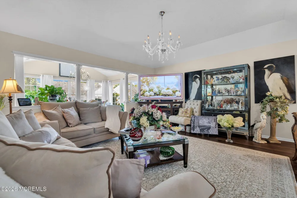 21 Turnberry Place Jackson, NJ 08527