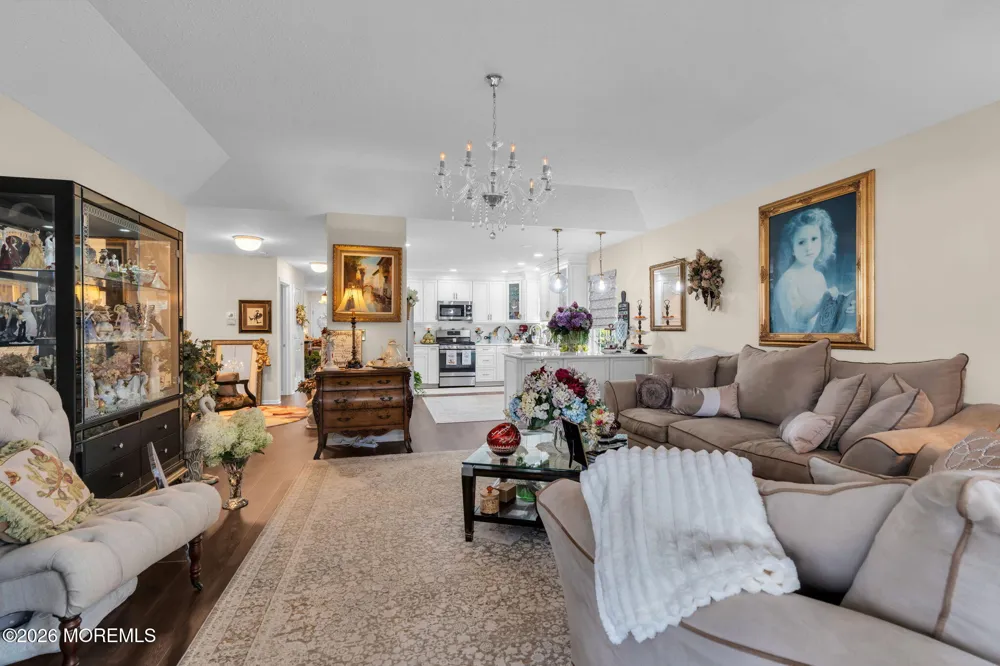 21 Turnberry Place Jackson, NJ 08527